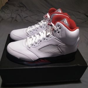 Jordan 5 Retro Fire Red Silver Tongue 2020